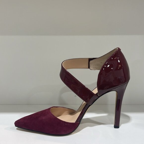 Vince Camuto Women's Carlotte Pointy Toe Pump - Picture 4 of 7